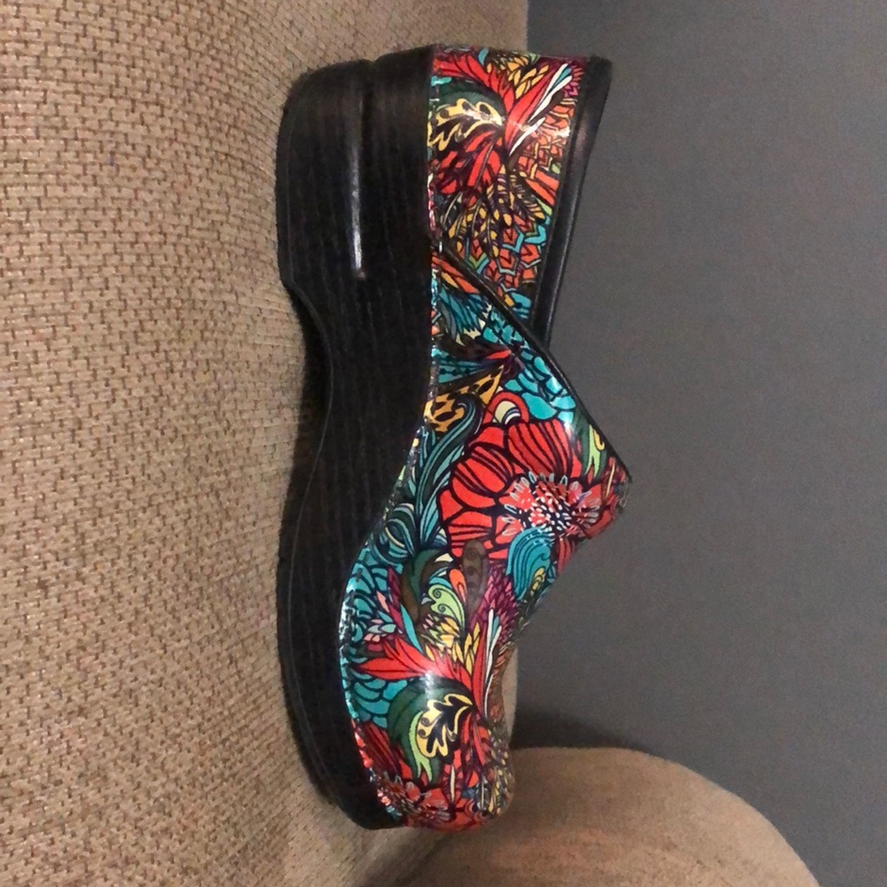 Multicolor Patterned Danilo